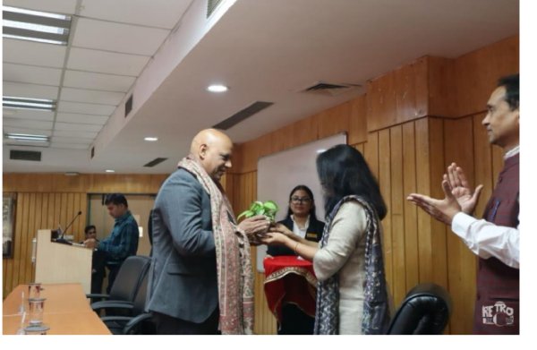 बिमटेक में जेन Z और C-Suite की मुलाकात: CEO/CXO टॉक्स के अहम निष्कर्ष