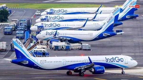 देशभर में IndiGo की करीब 200 उड़ानें रद्द, यात्रियों की बढ़ी मुश्किलें