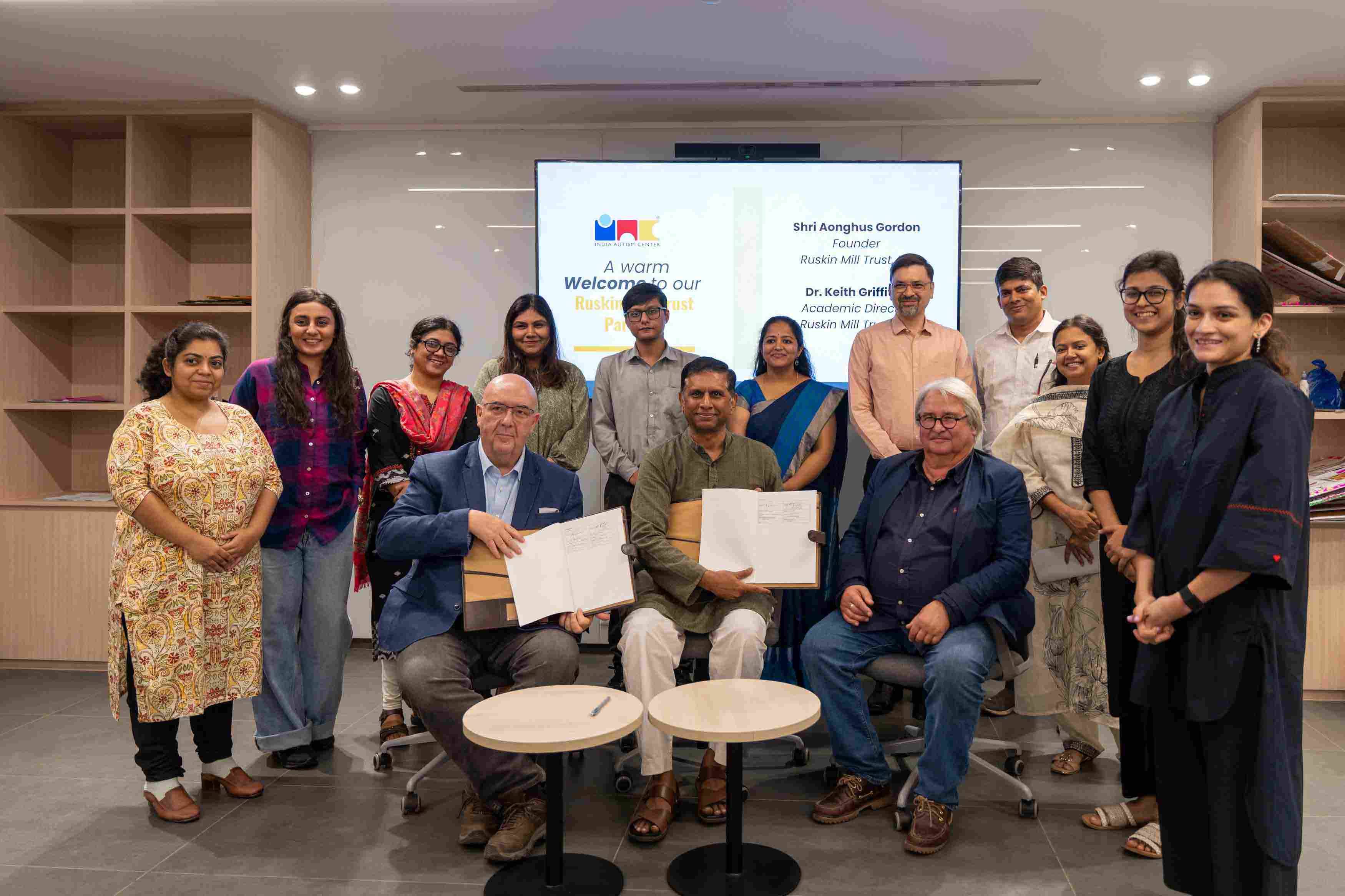 इंडिया ऑटिज़्म सेंटर (IAC) ने भारत में न्यूरोडाइवर्सिटी की देखभाल और शिक्षा को बेहतर बनाने के लिए रस्किन मिल ट्रस्ट के साथ समझौता ज्ञापन (MoU) पर हस्ताक्षर किए