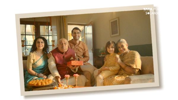टाटा पावर ने ‘ये ऑन तो क्वालिटी लाइफलॉन्ग’ के साथ रूफटॉप सोलर को बनाया एक भावनात्मक प्रस्ताव