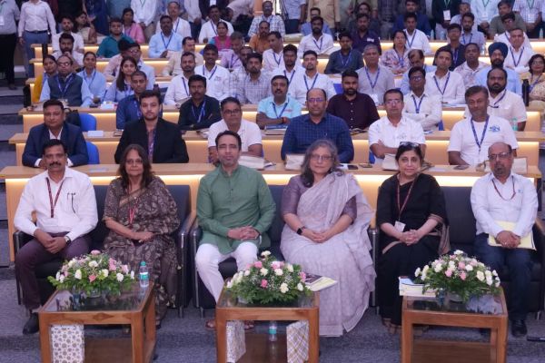 “सफल उद्यमियों को अगली पीढ़ी के फाउंडर्स के लिए चैंपियन बनना चाहिए”: निसबड एलुमनाई मीट 2026 में श्री जयन्त चौधरी
