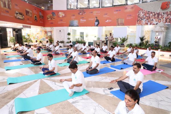 बैंक ऑफ़ बड़ौदा मना रहा है अंतर्राष्ट्रीय योग दिवस 2026