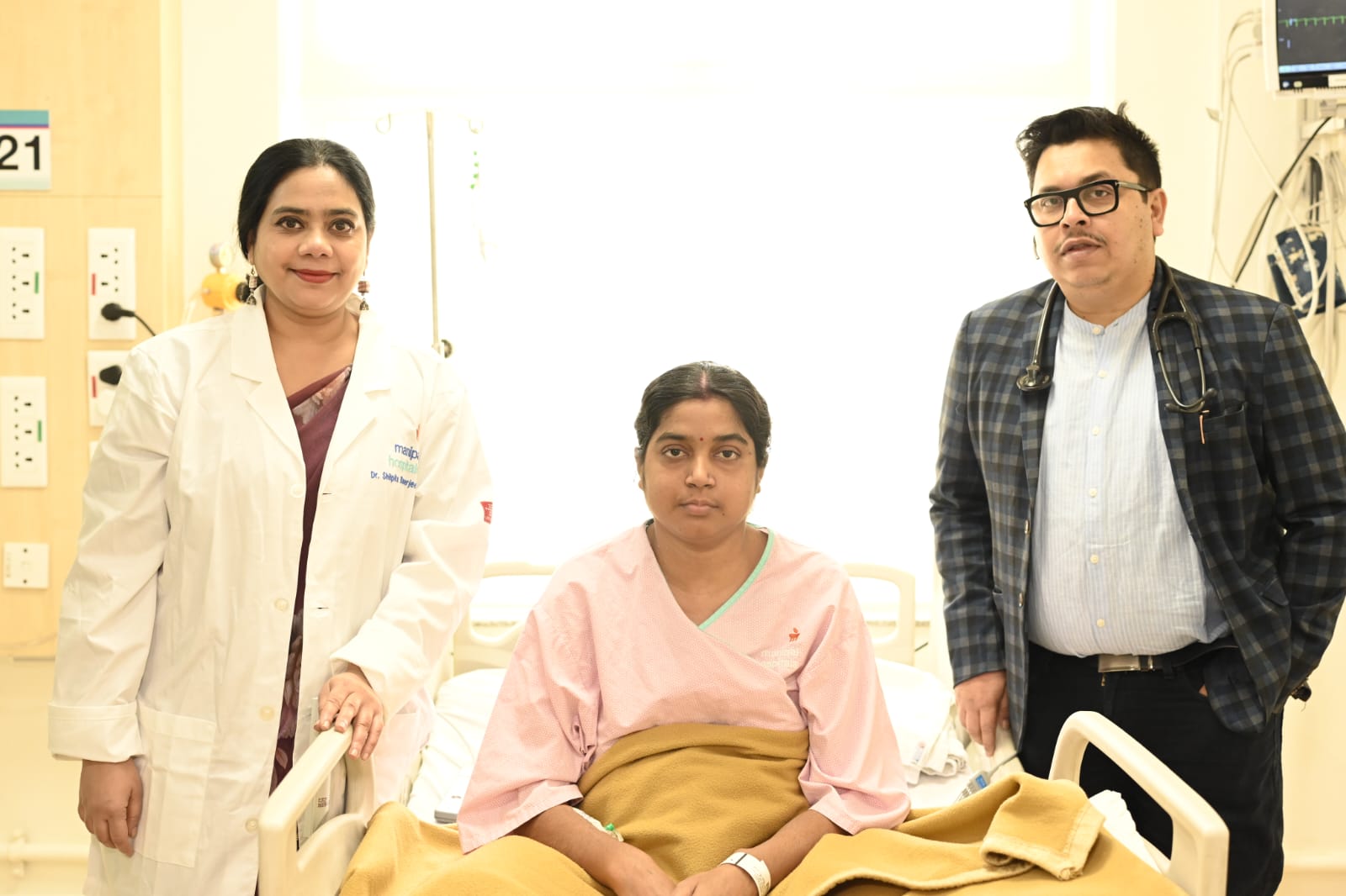 मणिपाल हॉस्पिटल मुकुंदपुर में बहु-विभागीय विशेषज्ञता से जटिल किडनी प्रत्यारोपण के बाद उच्च जोखिम वाली गर्भावस्था का सफल प्रबंधन