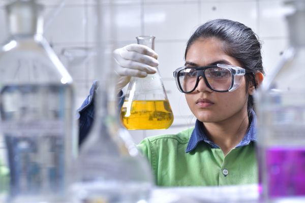 वेदांता का लक्ष्य अपने कार्यबल में 50% महिलाओं की भागीदारी, जिसमें 35% STEM भूमिकाओं में होंगी